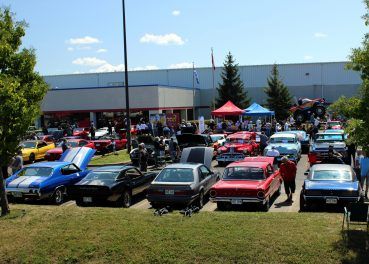 VAQ - Expo de voitures anciennes chez CARQUEST