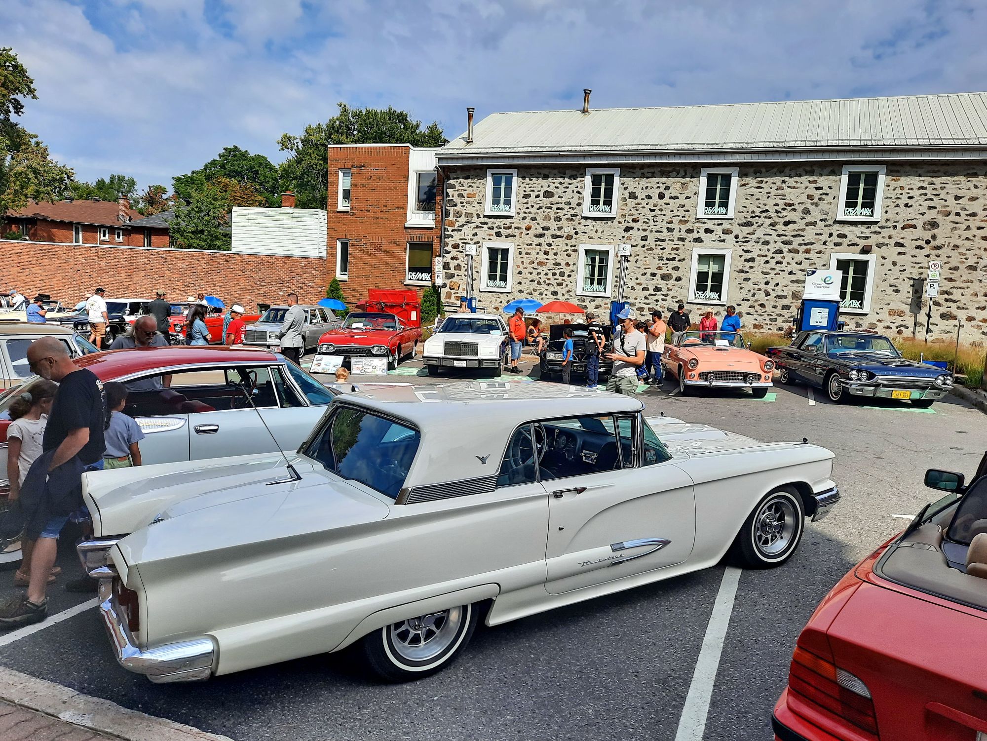 VAQ - Expo de voitures anciennes de Longueuil