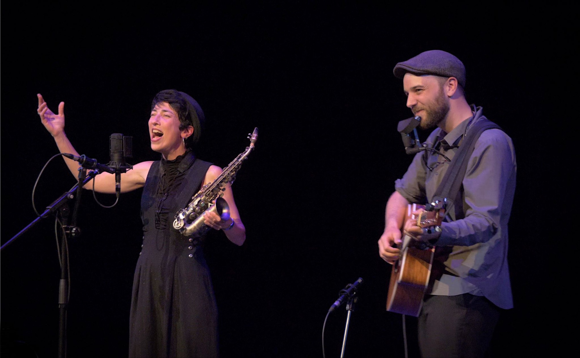 ARIANA NASR ET CURTIS THORPE, UN DUO AU CHARME ENVOÛTANT