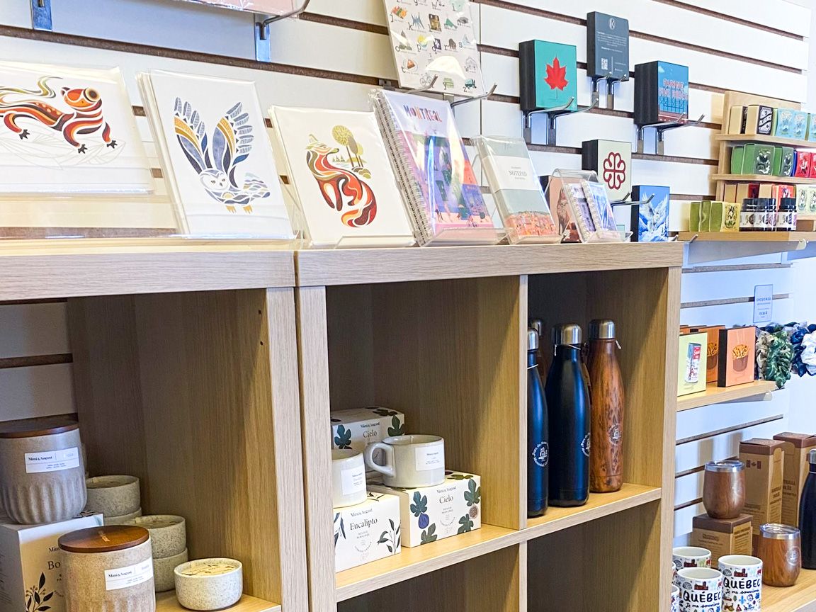 Les Amis Gift Shop