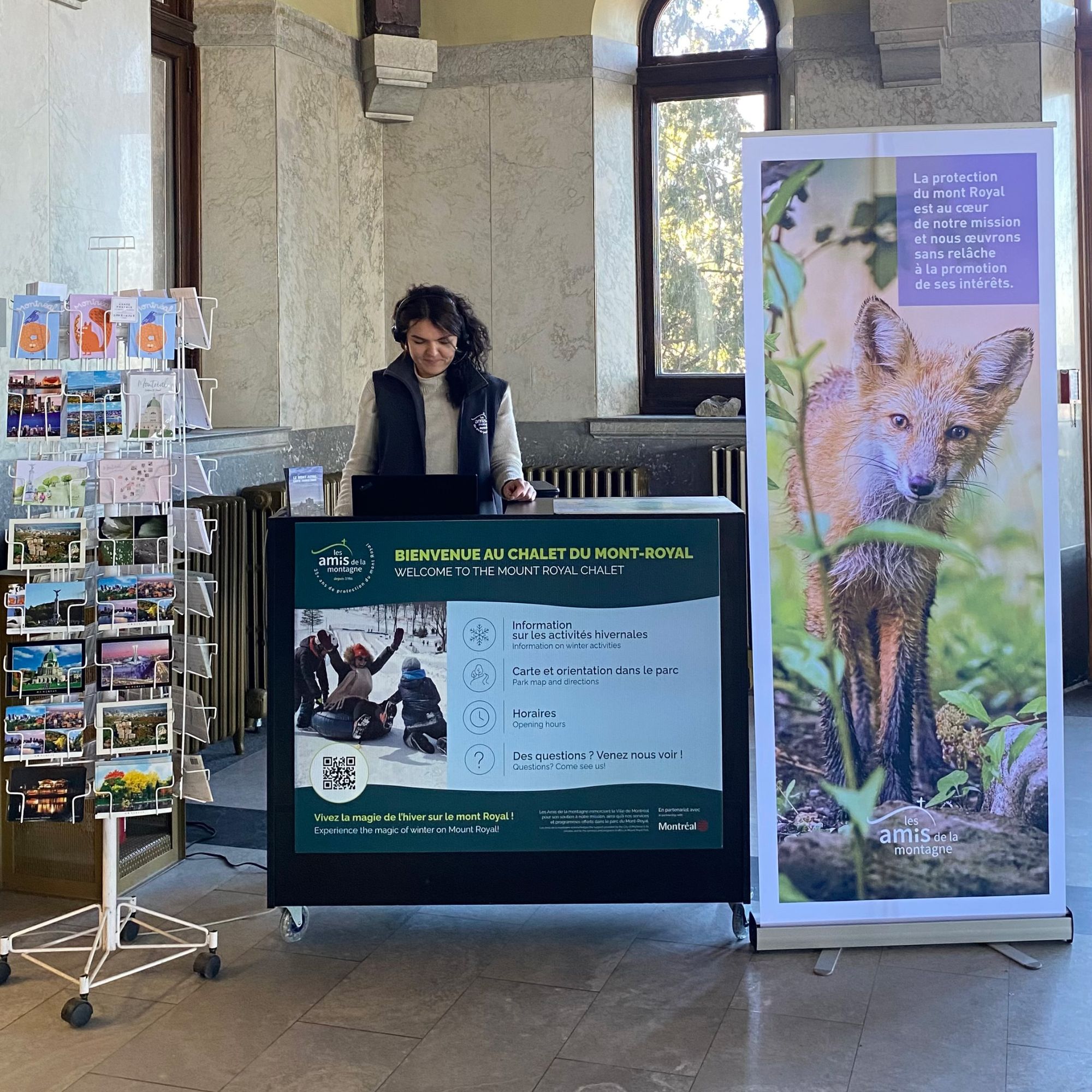 Welcome desk