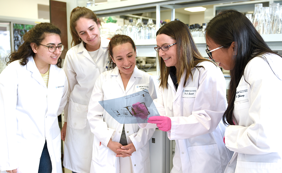 Women in science: new lights and old shadows