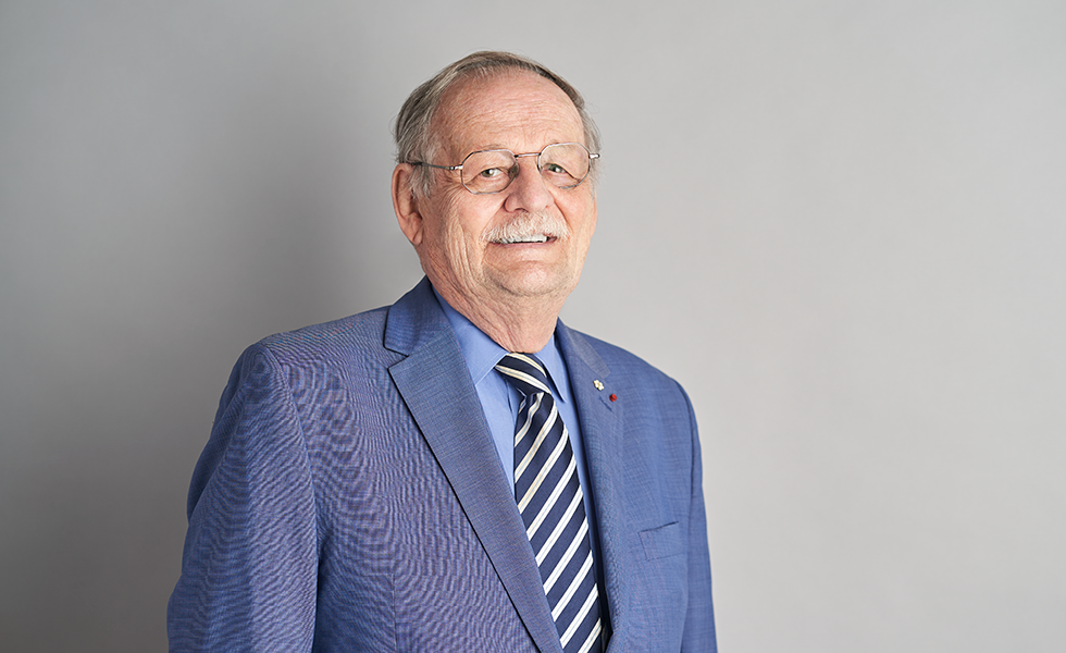 Dr. Michel Chrétien, winner of the 2022 Armand-Frappier Award
