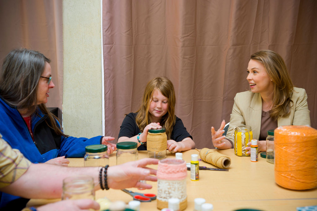 ISMAgination-Foundation-creative-activity-participants-talking