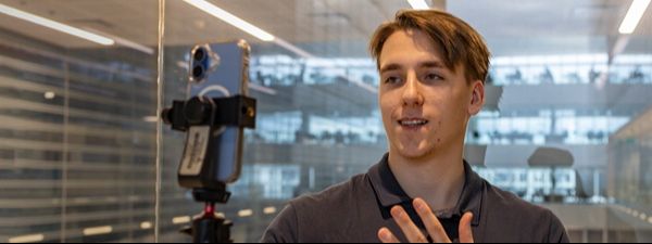 Vidéo verticale journalistique en mai 2026 : nouvelle formation en ligne à la FAC de l’Université de Montréal