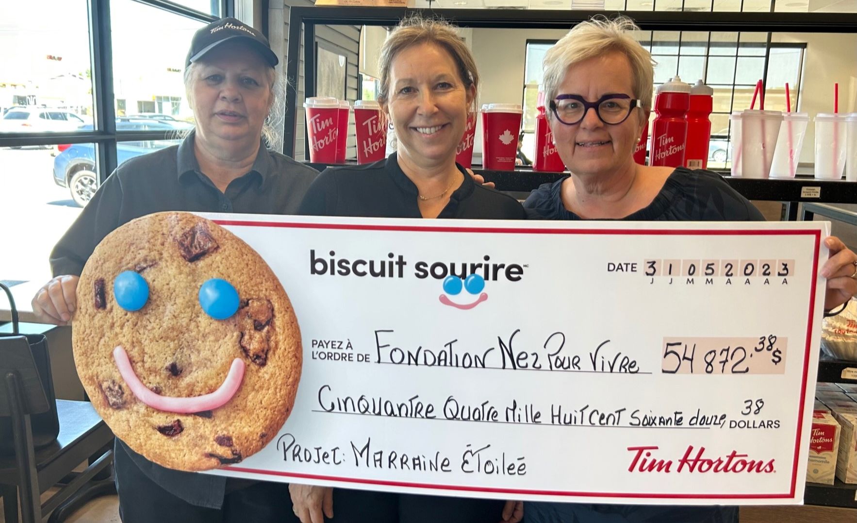 Un succès éclatant pour la campagne  Biscuits Sourires de Tim Hortons pour 2023 !