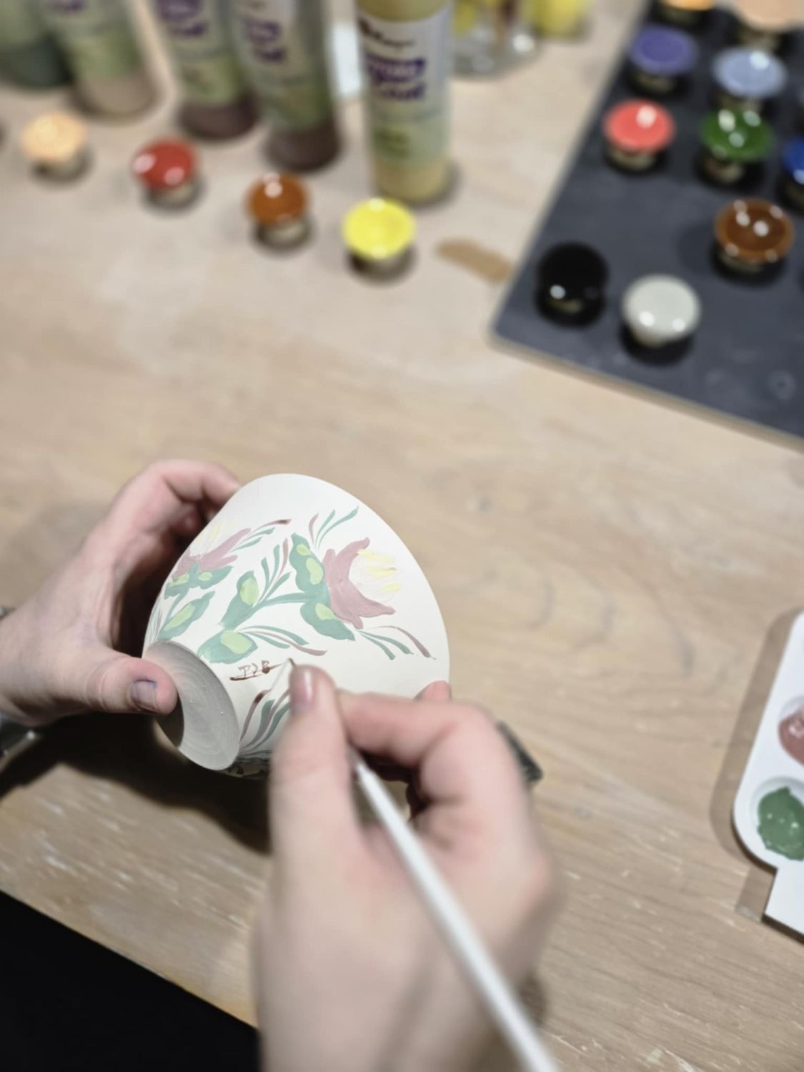 Peinture sur céramique avec Audrey Duplessis · SAMEDI