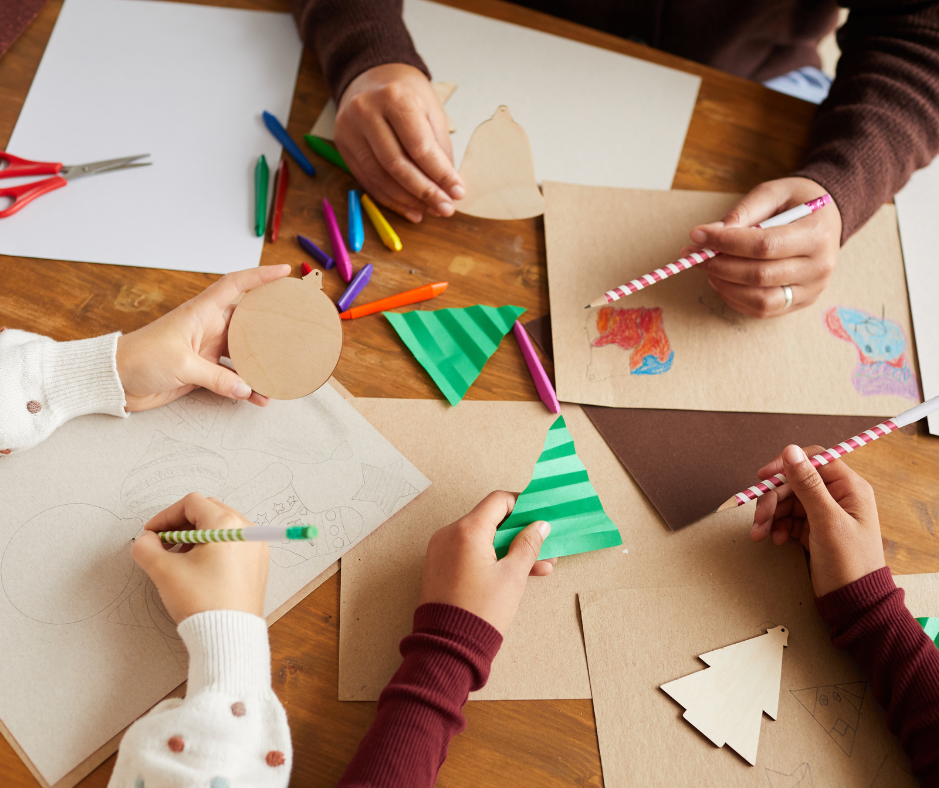 ATELIER D'ART PÈRE ENFANT : CARTE POPUP DE NOËL