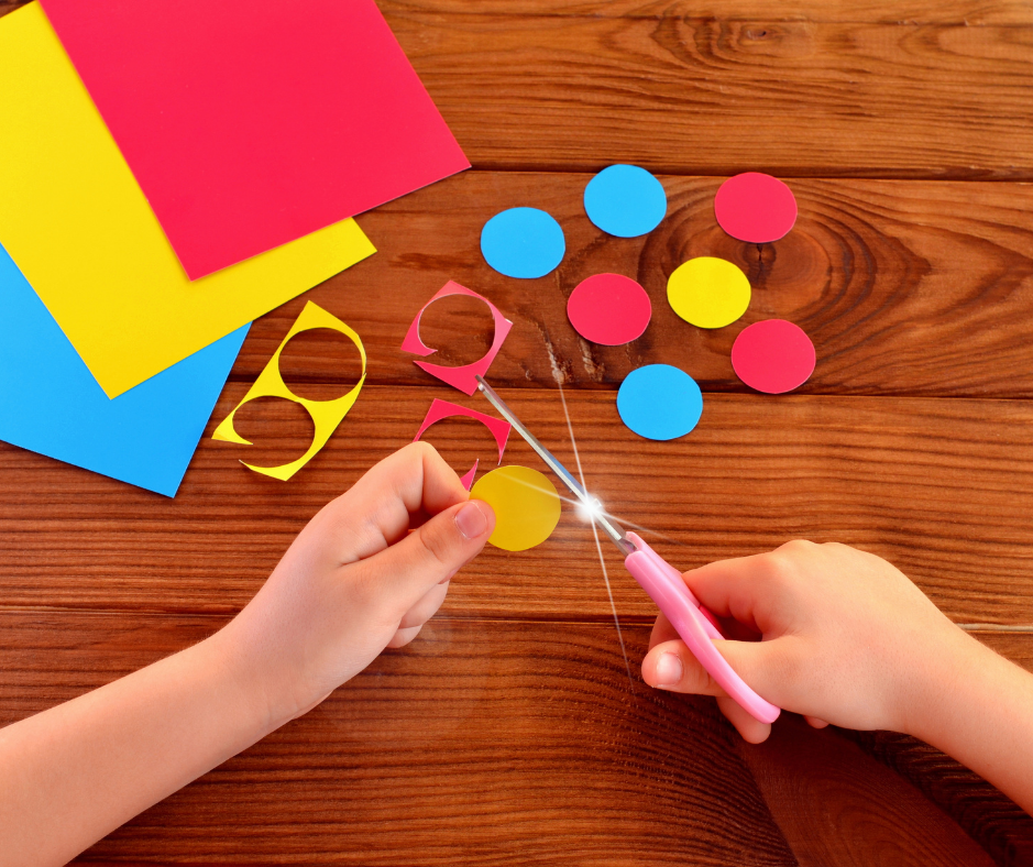 TOUR DE MAIN - MOTRICITÉ FINE