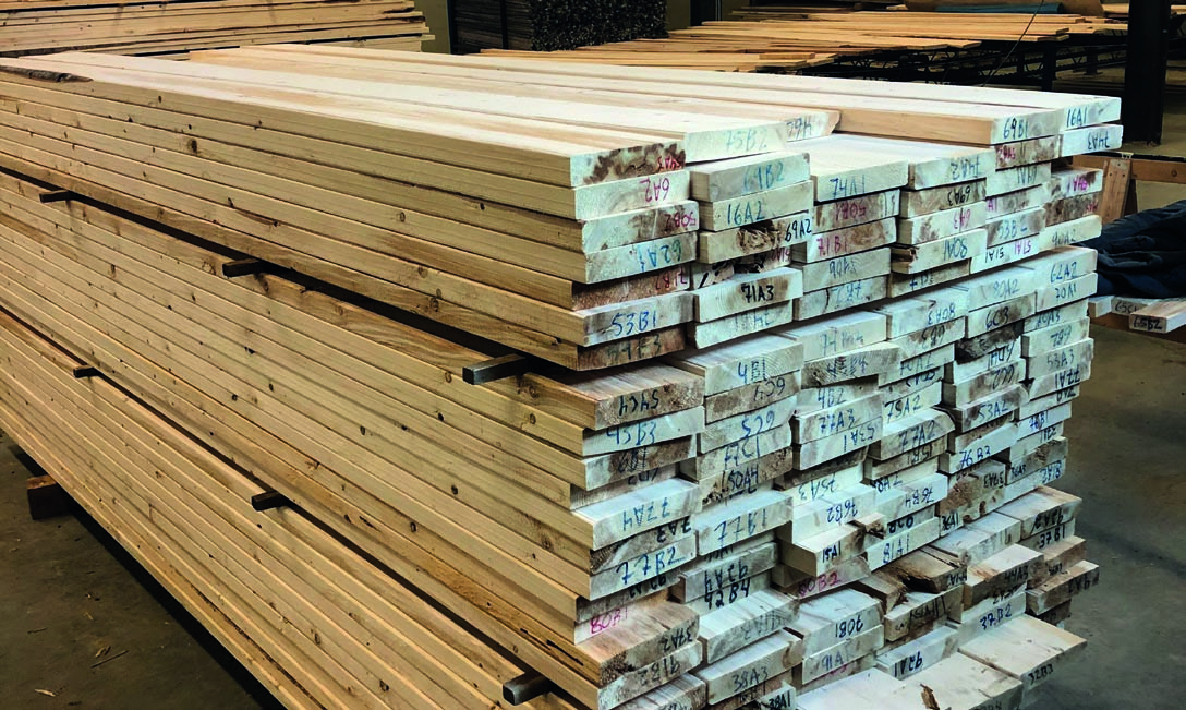 Ballot de planches usine Duchesnay