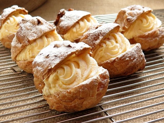 Boîte de choux à la crème
