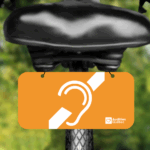 Des plaques à vélo pour cyclistes sourds et malentendants : Un projet innovant pour des pistes cyclables plus inclusives