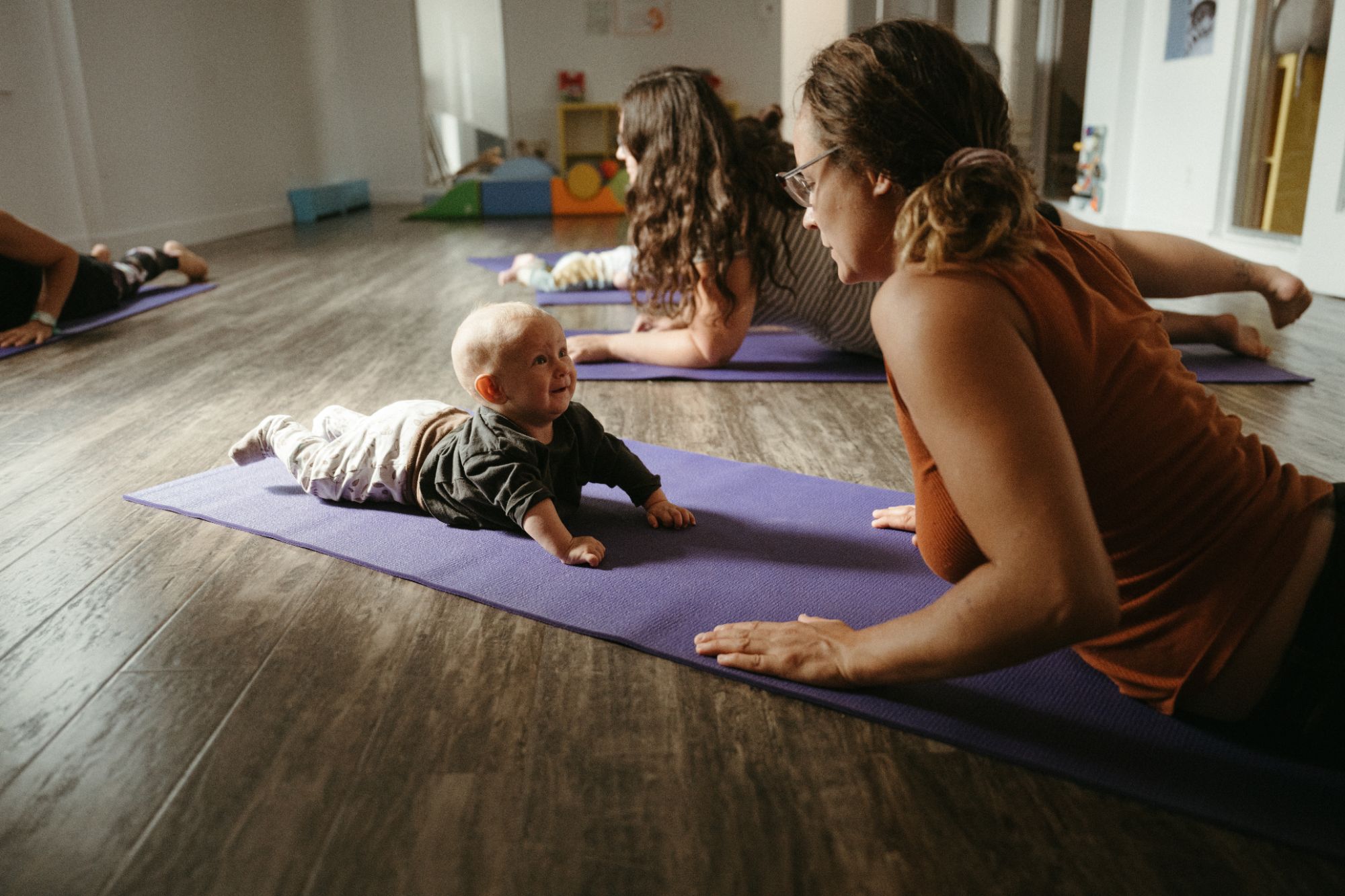 COURS - YOGA POSTNATAL