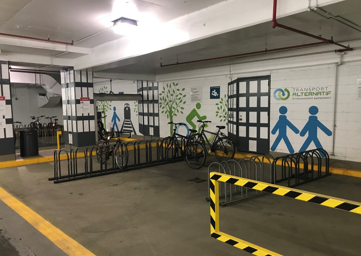 Espace dédié aux supports à vélo non sécurisés
