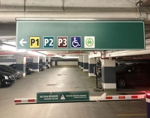 Système de signalisation dans le stationnement
