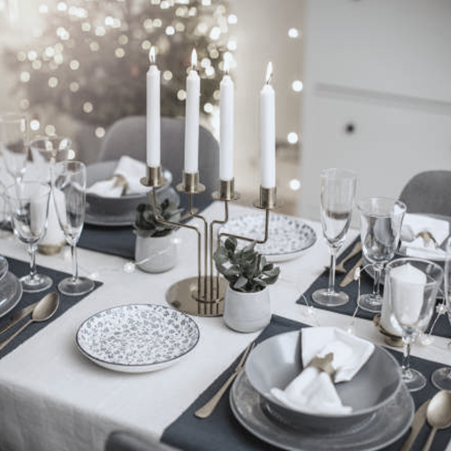 LA MAGIE DE NOËL EN NOIR ET BLANC