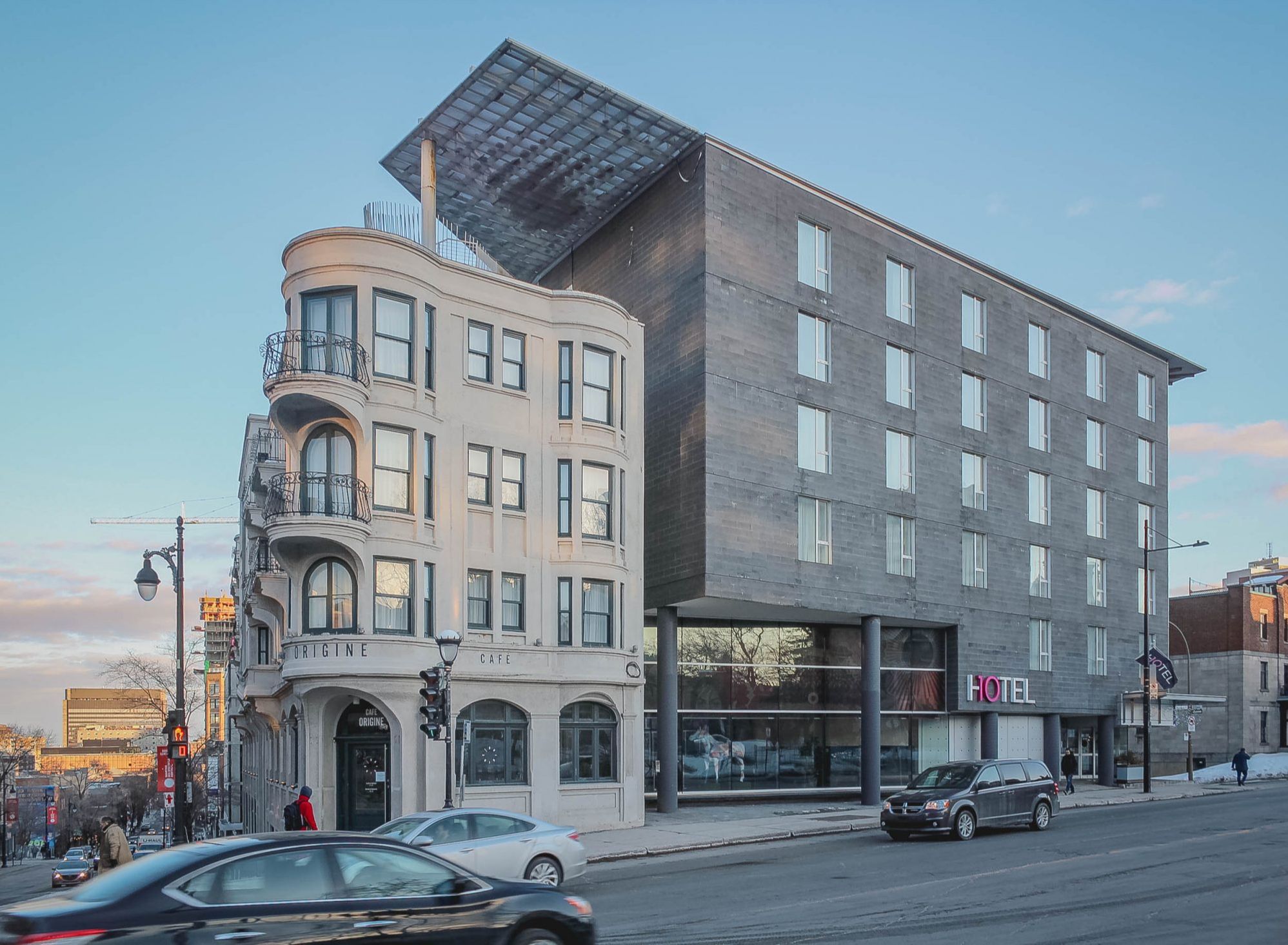 Visite de l'édifice Godin/HOTEL10 suivi d'un APéroGT