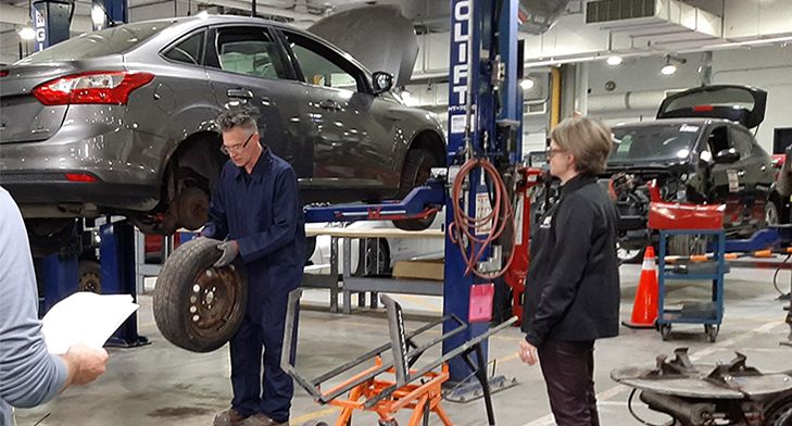 Manutention sécuritaire de roues en vedette à l’émission Facteurs de risque !