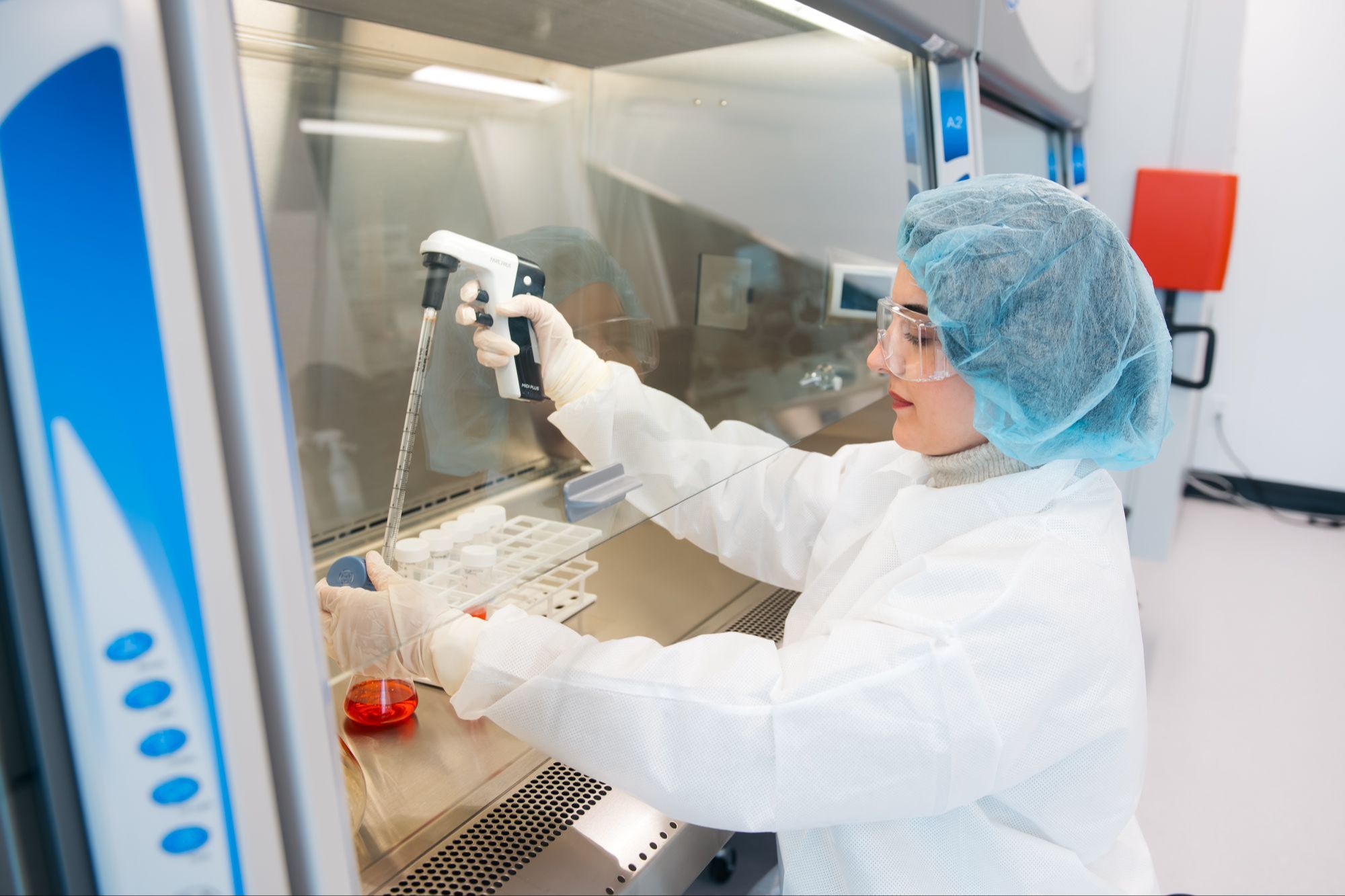 UBC SBME and CASTL Expand Biopharmaceutical Manufacturing Training to Strengthen B.C.’s Talent Pipeline