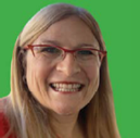 Une image contenant Visage humain, sourire, personne, DentDescription générée automatiquement
