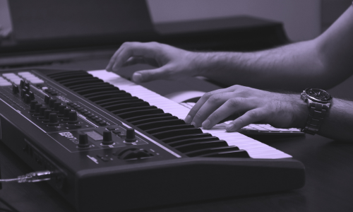 RÉALISATION MUSICALE – COMMENT PASSER D’UNE BONNE MAQUETTE À UNE EXCELLENTE CHANSON