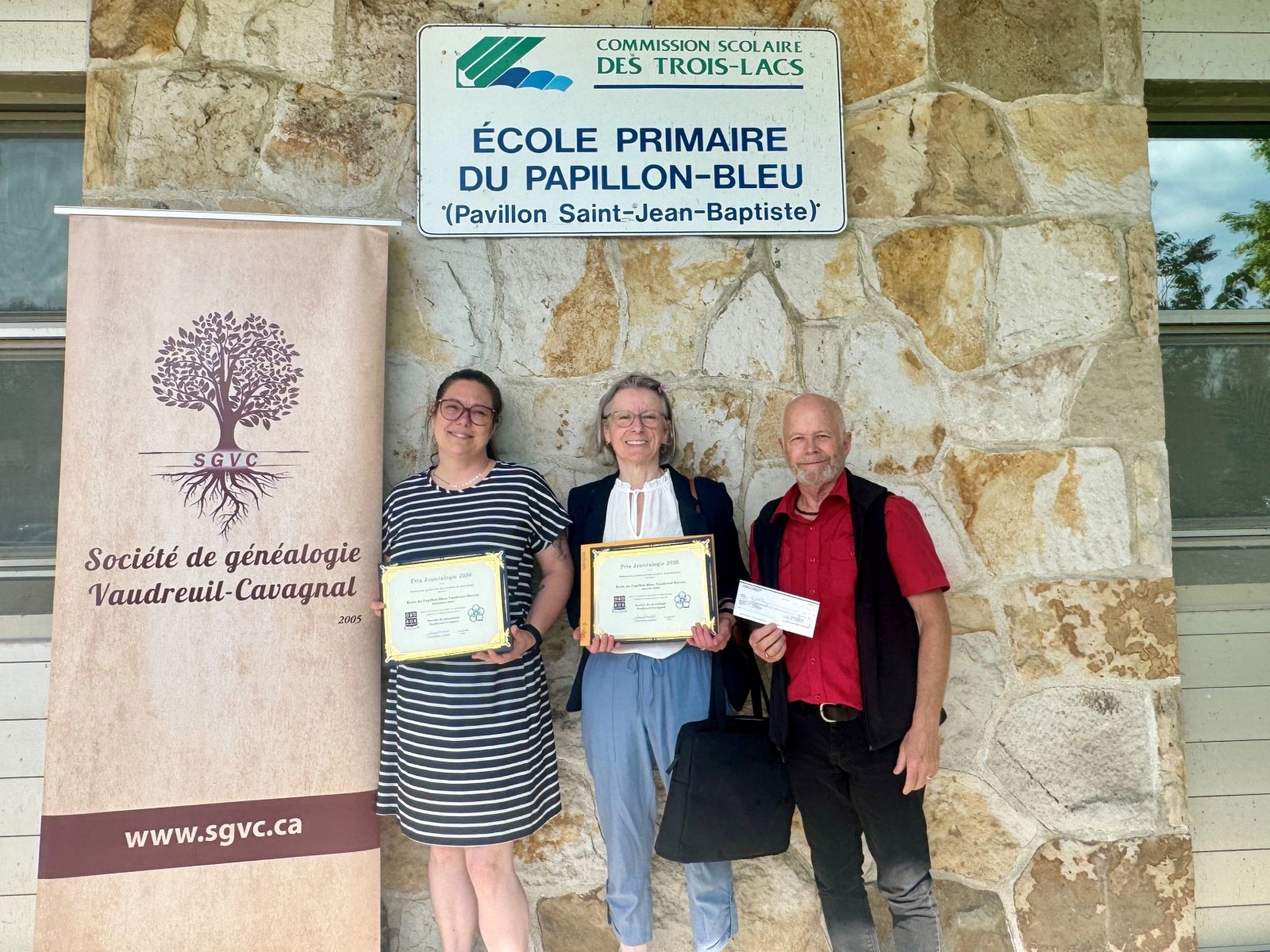 Professeure participante à Jeunéalogie de l'École du Papillon-Bleu avec Jocelyne Martin et Denis Boudreau