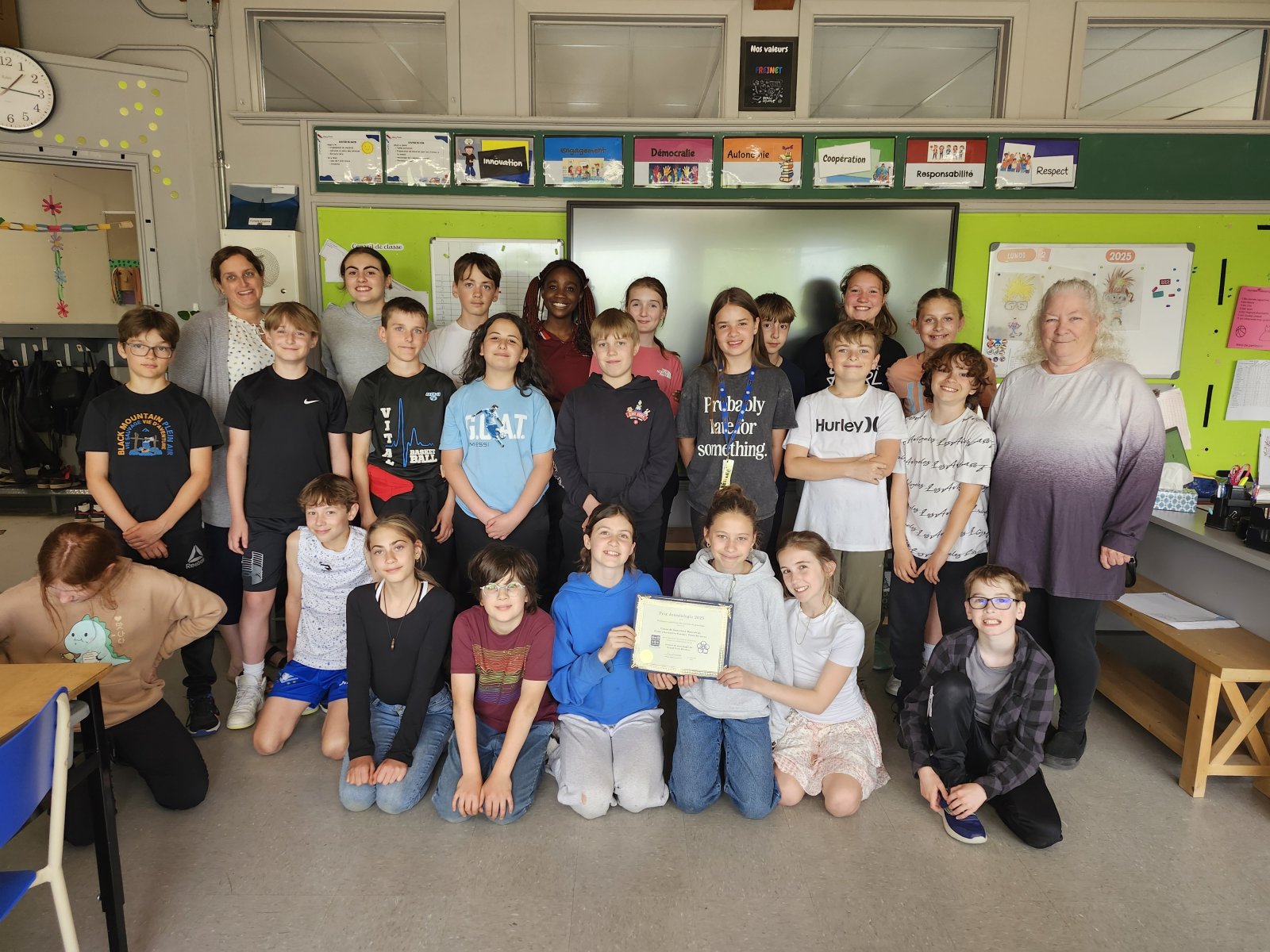 Remise du certificat à la classe de Geneviève Bournival, de l'école Alternative Freinet de Trois-Rivières.