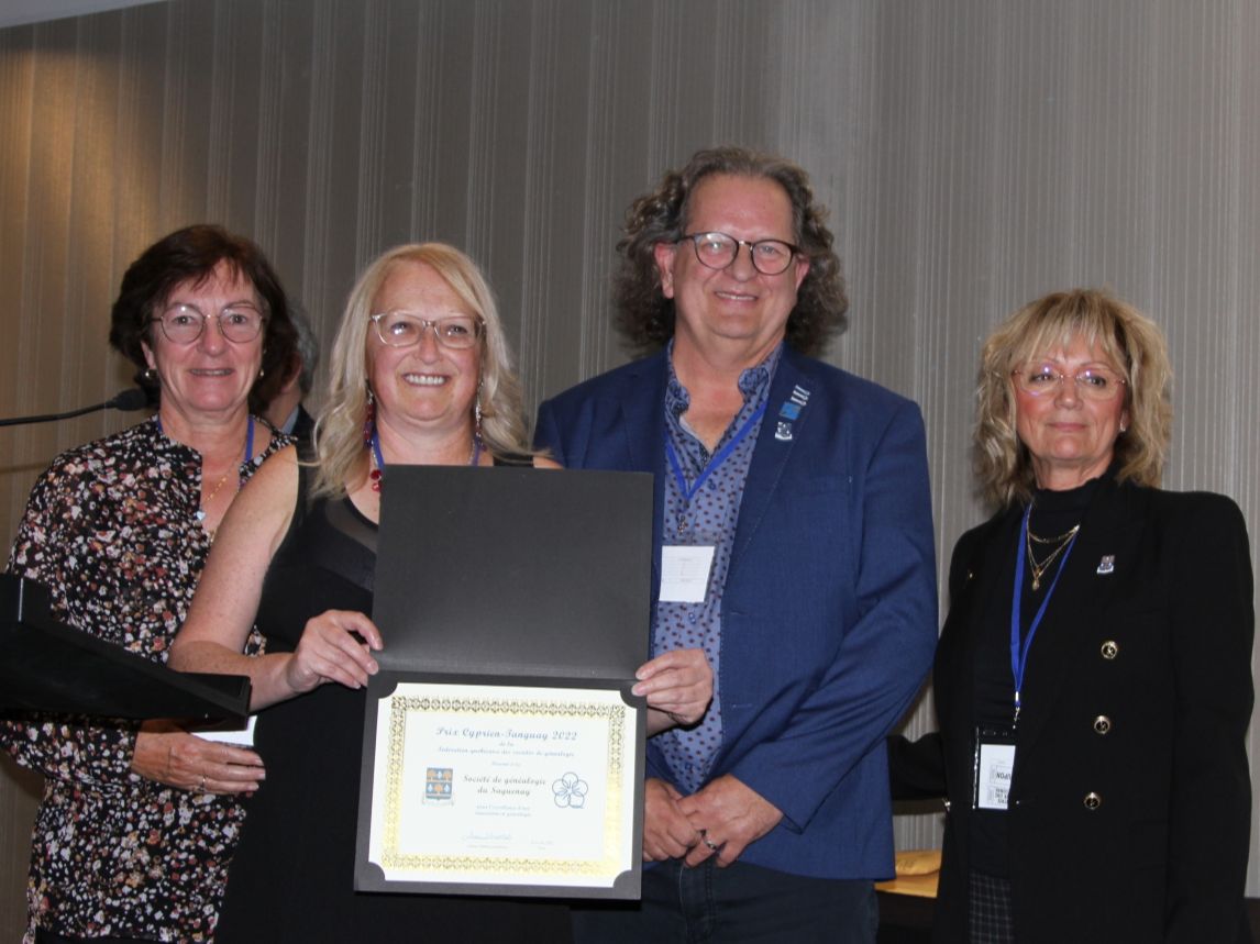 La FQSG félicite la Société de généalogie du Saguenay à qui elle a remis le prix Cyprien-Tanguay édition 2022 !
